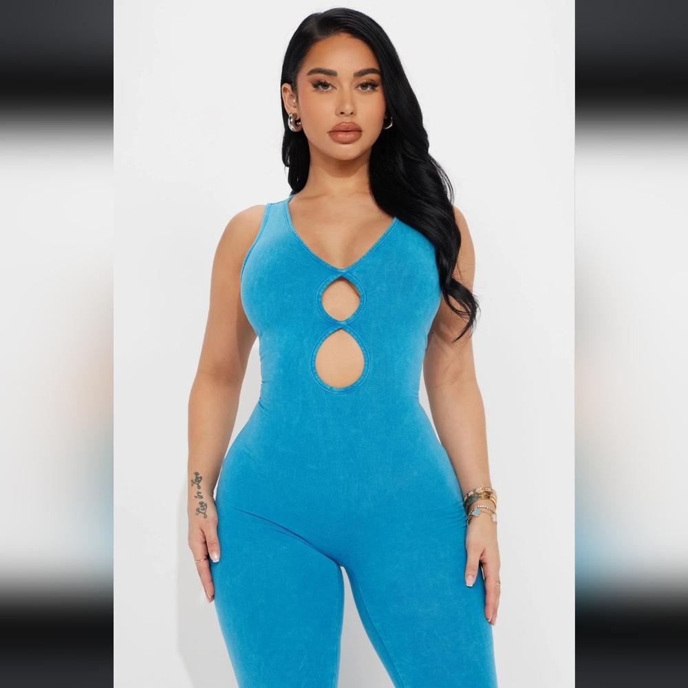 Fashion Nova jumpsuit